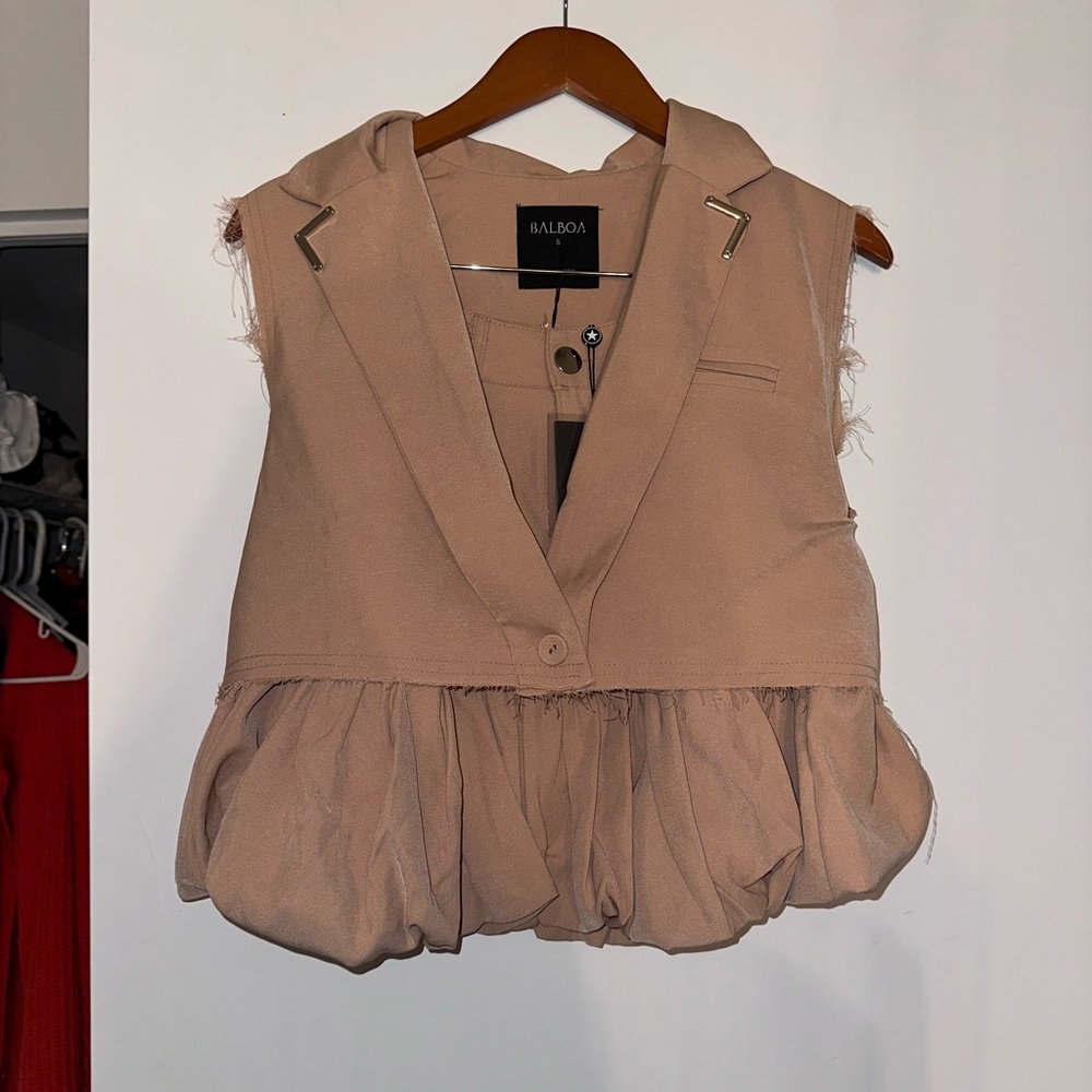 Women's Beige Sleeveless Blouse